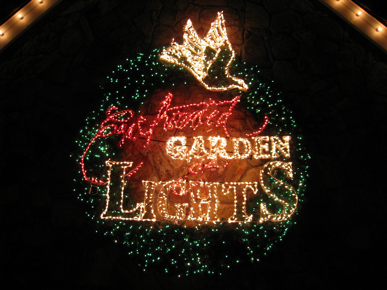 Vacation 2007-12 - Rock City 0022.jpg - Rock City outside of Chattanooga Tennessee has been a tourist attraction since 1932. I remembered seeing barn roofs painted with "See Rock City" and wanted to pay a visit to its home on Lookout Mountain. Christmas Vacation 2007-08.